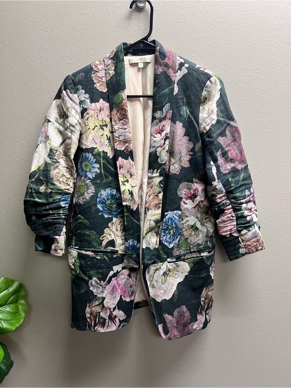 Lavender Brown Floral Open-Front Blazer 
3/4 sleeves. Size XS